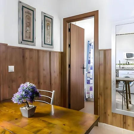 Estudio Con Aire Acondicionado Centro Del Pueblo