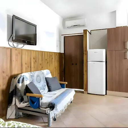 Estudio Con Aire Acondicionado Centro Del Pueblo